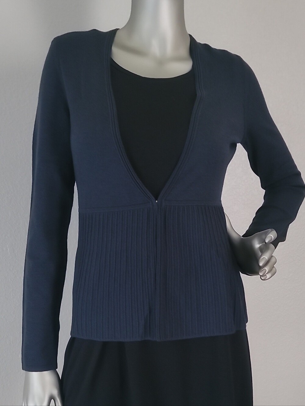 Hugo Boss Wool/Polyamide Long Sleeves Pleated Office Cardigan Navy Size XS New